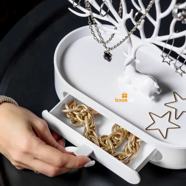 Шкатулка для украшений "Олень"